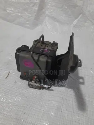 Suzuki Every (DA64) ABS Pump - Reconditioned