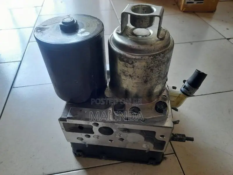 Toyota Prius 20 ABS - Reconditioned