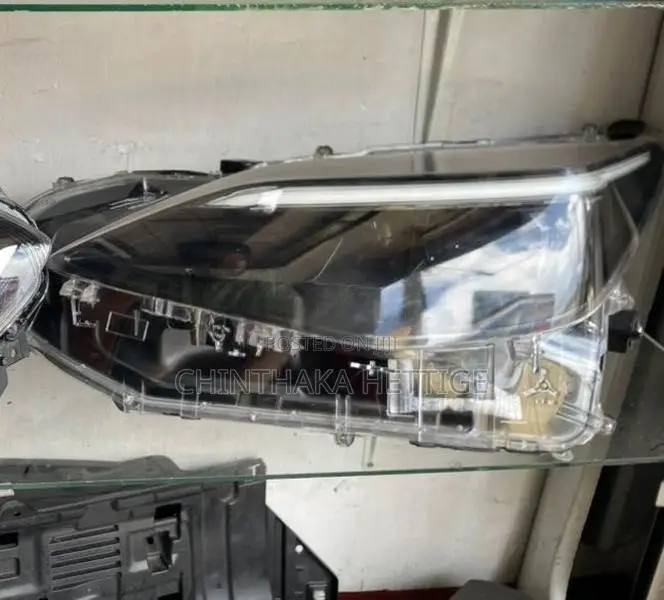 Toyota Yaris Cross Head Light