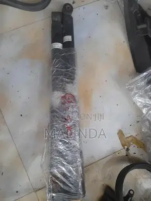 Honda Fit (GP5) Rear Shocks - Reconditioned