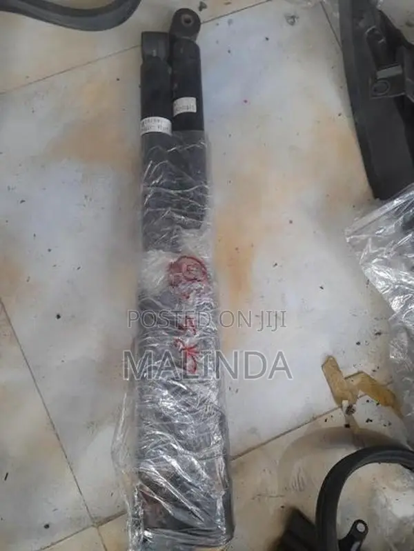 Honda Fit (GP5) Rear Shocks - Reconditioned