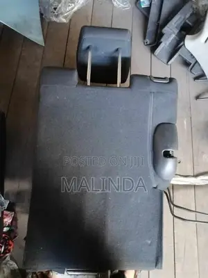 Honda Fit (GP5) Rear Passenger Seat - Reconditined