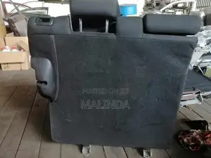 Honda Fit (GP5) Rear Passenger Seat - Reconditined
