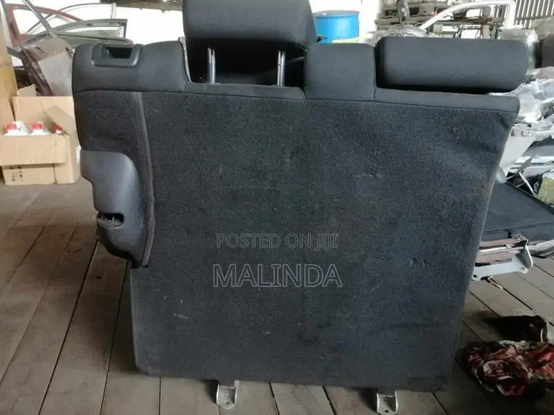 Honda Fit (GP5) Rear Passenger Seat - Reconditined