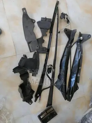 Honda Fit (GP5) Wiper Panel Set - Reconditioned