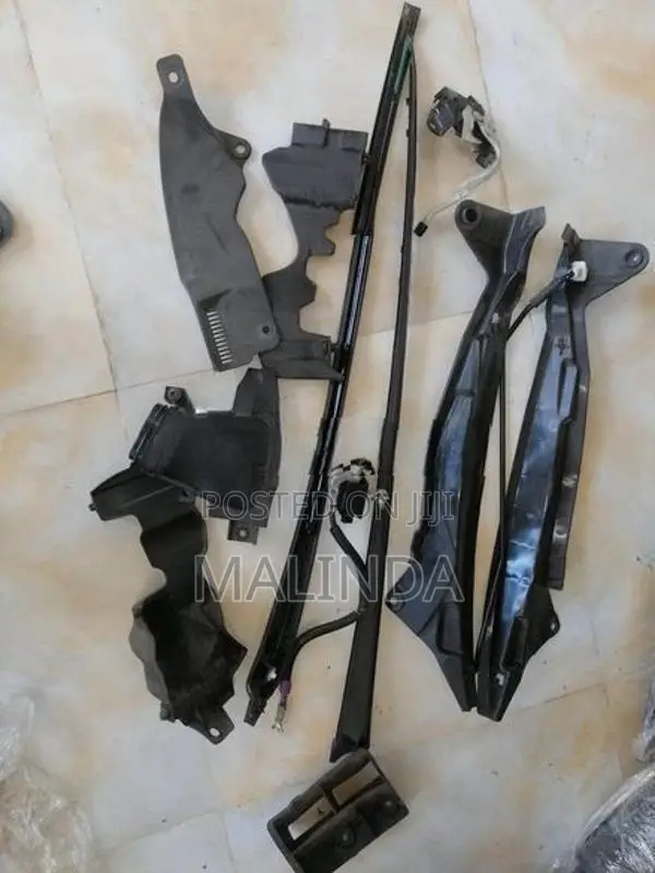 Honda Fit (GP5) Wiper Panel Set - Reconditioned