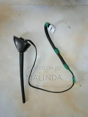 Honda Fit (GP5) Antenna - Reconditioned