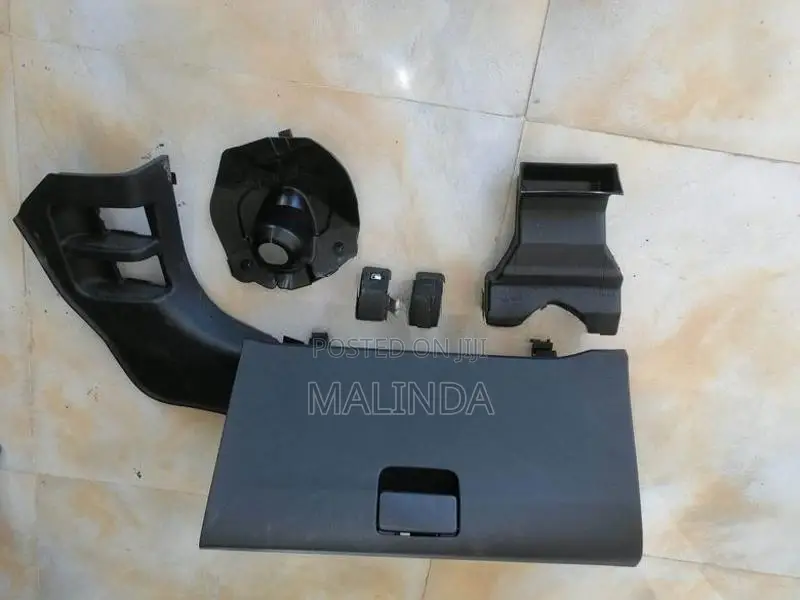Honda Fit (GP5) Cabbi Hall
