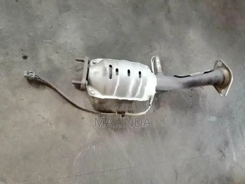 Honda Fit (GP5) Catalytic - Reconditioned
