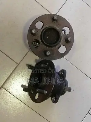 Toyota Axio Rear Hub - Reconditioned