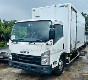 Isuzu Elf FIBER BODY 2018