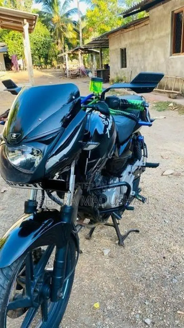Bajaj Pulsar 180 2016
