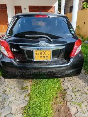 Toyota Vitz 2013