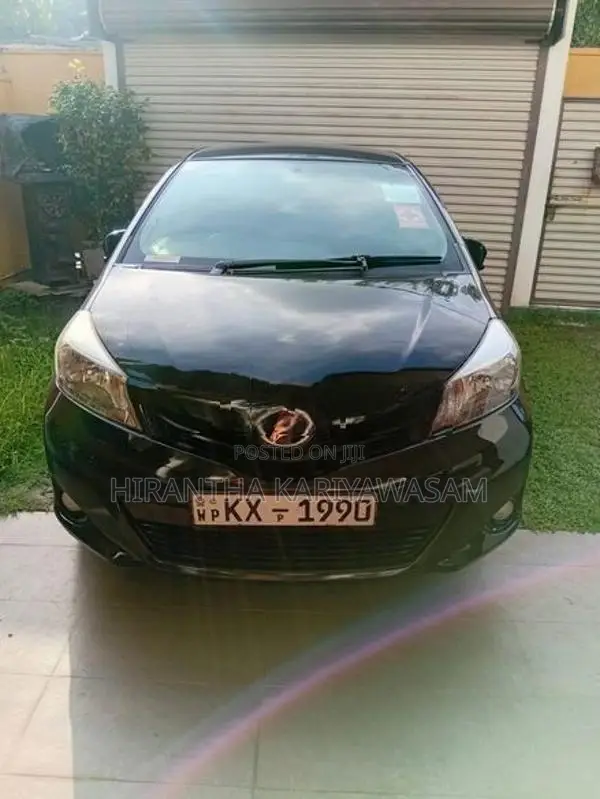 Toyota Vitz 2013