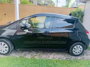 Toyota Vitz 2013