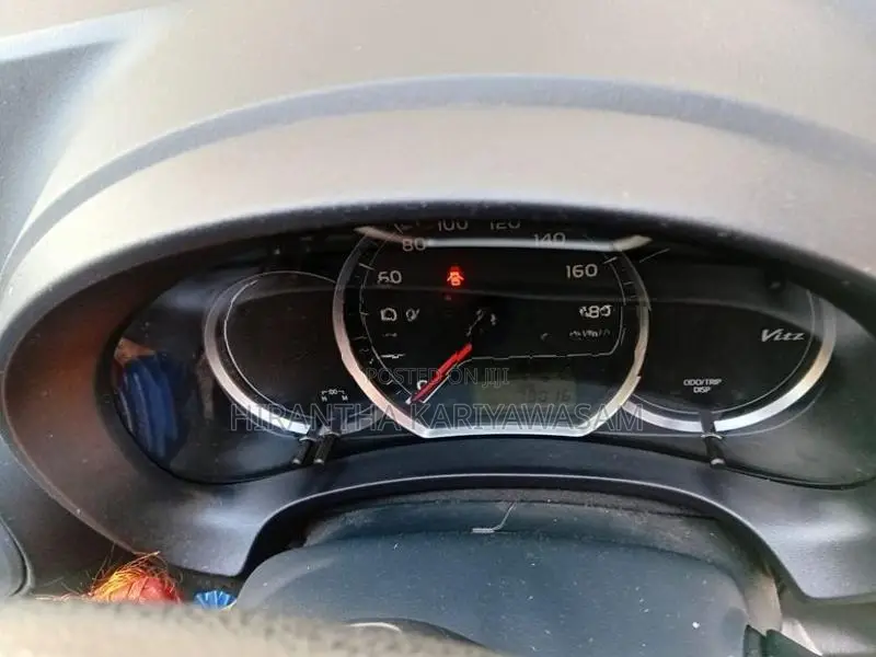 Toyota Vitz 2013