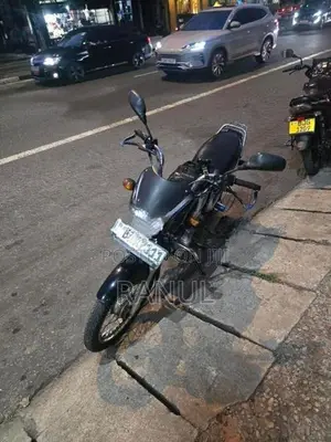Bajaj CT100 2014