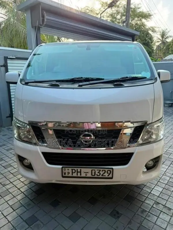 Nissan Caravan E 26 2015