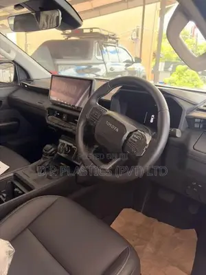 Toyota Hilux Travo Overland 2025