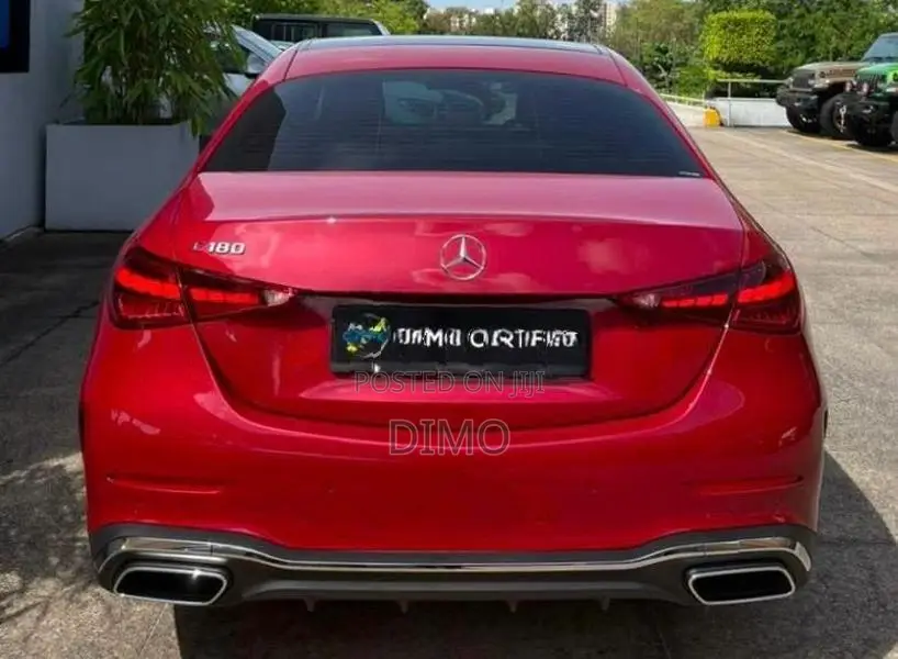 Mercedes Benz C180 2025