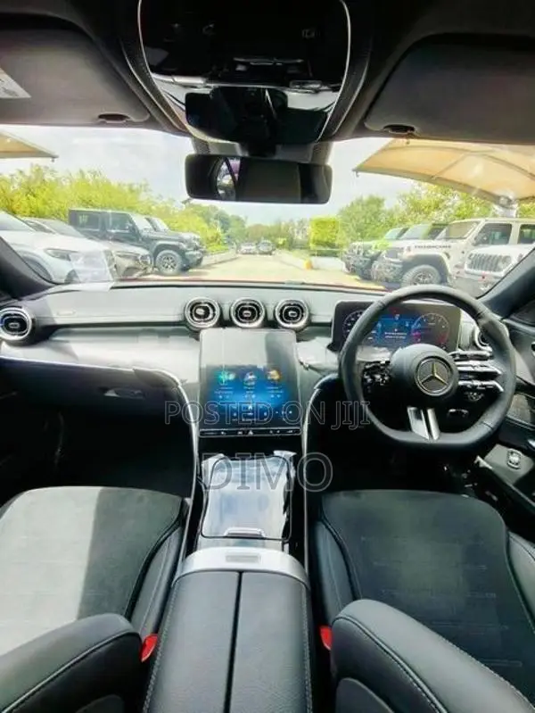 Mercedes Benz C180 2025