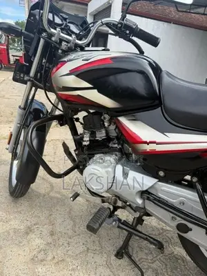 Bajaj CT100 2024