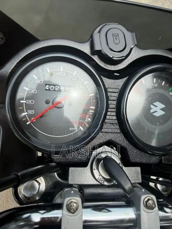 Bajaj CT100 2024