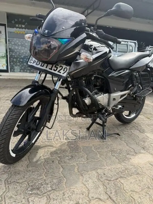 Bajaj Pulsar 150 2017
