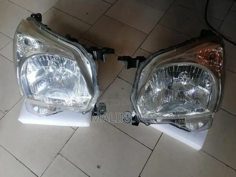 Suzuki Spacia (MK42S) X enon LH/RH Head Light - Reconditioned