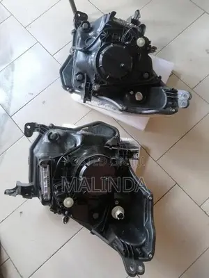 Suzuki Spacia (MK42S) X enon LH/RH Head Light - Reconditioned