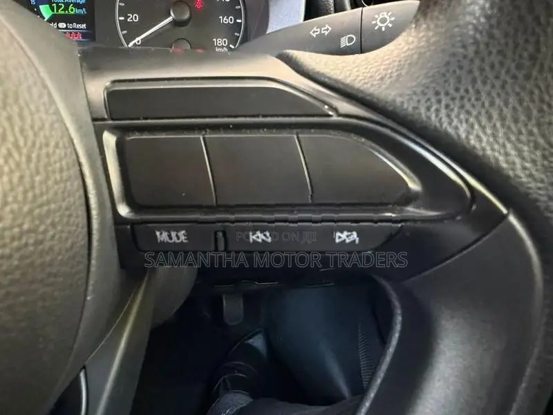 Toyota Yaris X Grade 2024