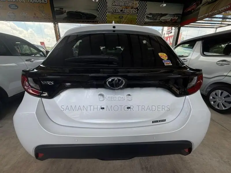 Toyota Yaris X Grade 2025