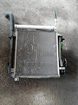 Suzuki Hustler Radiator Complete - Reconditioned