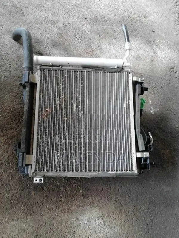 Suzuki Hustler Radiator Complete - Reconditioned