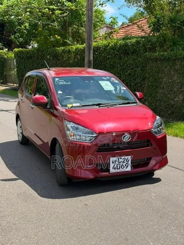 Daihatsu Mira ES X SA3 2025