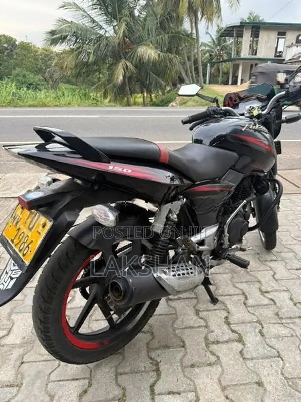 Bajaj Pulsar 180 2009