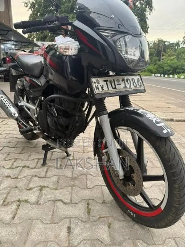 Bajaj Pulsar 180 2009