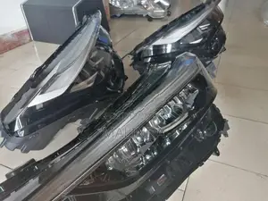 Honda Vezel (RV5) J3 RH/LH Head Light - Reconditioned