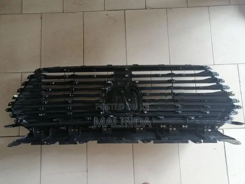 Honda Vezel (RV5) Shell (Black) 2023/2024/2025 - Reconditioned