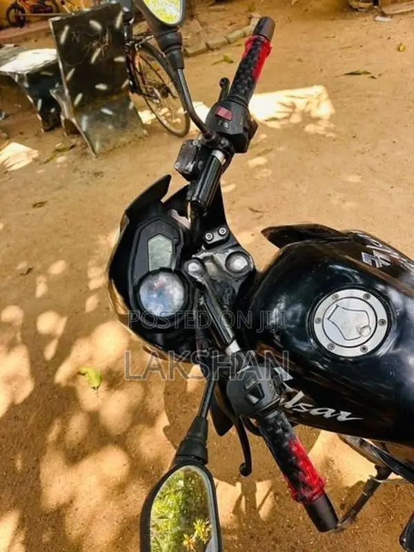 Bajaj Pulsar 135 2021