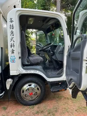 Isuzu Elf 15½ Freezer Lorry 2015