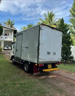 Isuzu Elf 15½ Freezer Lorry 2015
