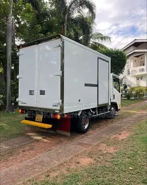 Isuzu Elf 15½ Freezer Lorry 2015