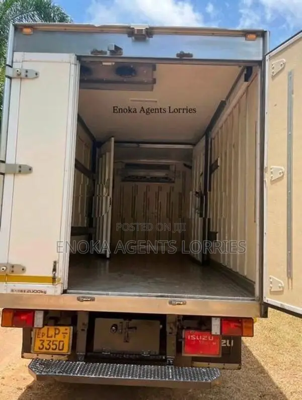 Isuzu Elf 15½ Freezer Lorry 2015