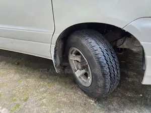 Toyota Noah KR42 1997