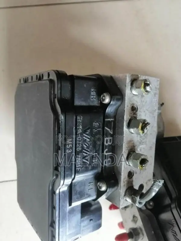 Honda Vezel ABS Pump Full Set (T7BJ9) - Reconditioned