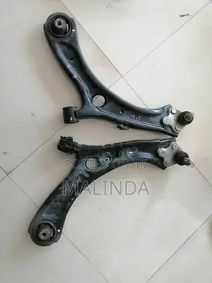 Honda Vezel Low Arm LH/RH - Reconditioned