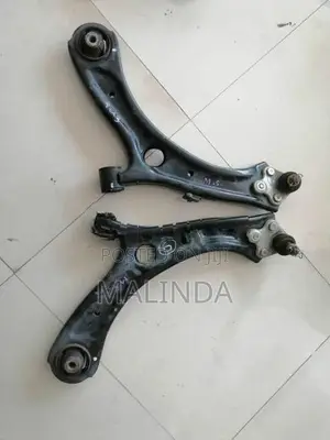 Honda Vezel Low Arm LH/RH - Reconditioned