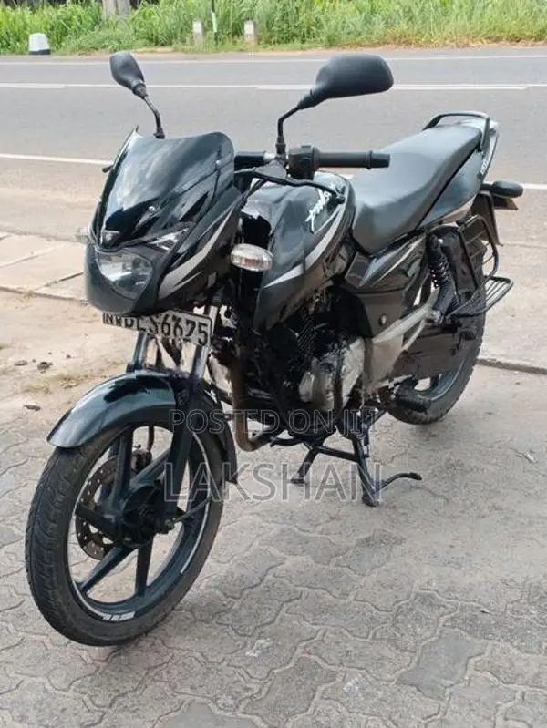Bajaj Pulsar 150 2017