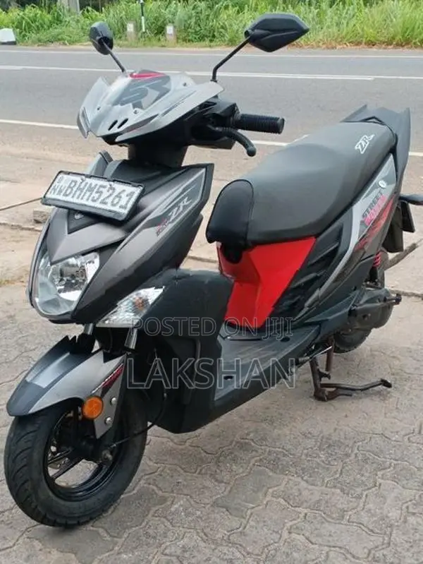 Yamaha RayZR 2021